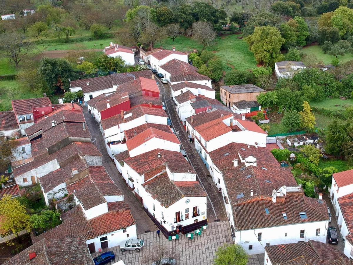 Casa Rural "Castano Bienestar" Castano de Robledo Exterior photo